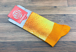 Sokken met full colour opdruk, print van logo Maxeven en een bierglas