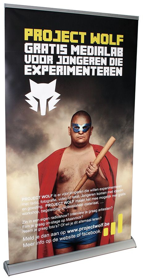 Project Wolf roll-up, op 170µ polyester gedrukt en in luxe-cassette